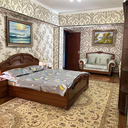 Comfort 2 Room Apartment City Center Tsum Tasken Kültér fotó