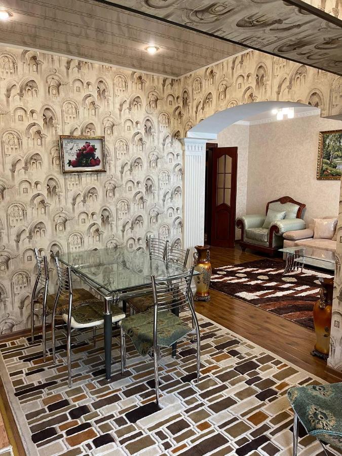 Comfort 2 Room Apartment City Center Tsum Tasken Kültér fotó
